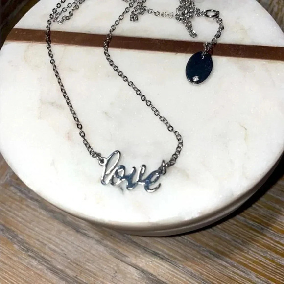 SILVER SCRIPT LOVE NECKLACE - Picture 1 of 11